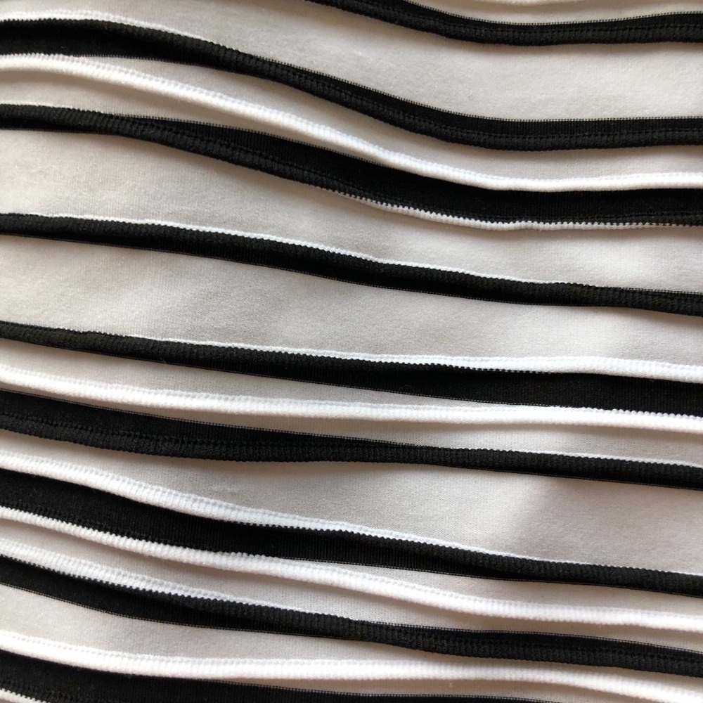 Calvin Klein White and Black Dress - Size 10 - Picture 3 of 3